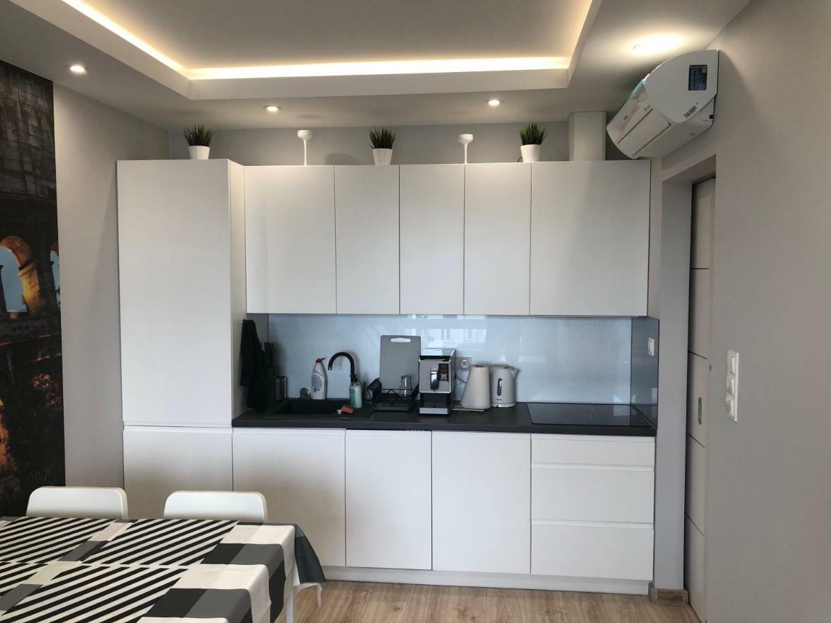 Klimatyzowany Apartament Roma Z Garazem Podziemnym Кельце Экстерьер фото