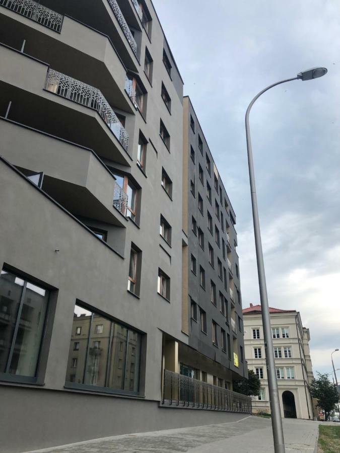 Klimatyzowany Apartament Roma Z Garazem Podziemnym Кельце Экстерьер фото